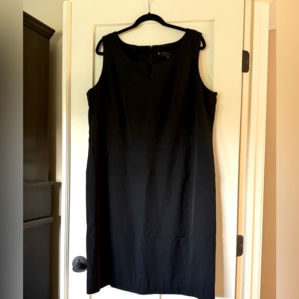 Anne Klein sleeveless classic little black dress size 18W